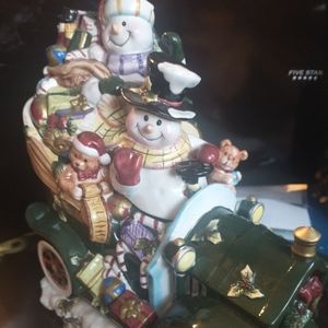 AMAZING CIB HOLIDAY SNOWMEN COOKIE JAR.